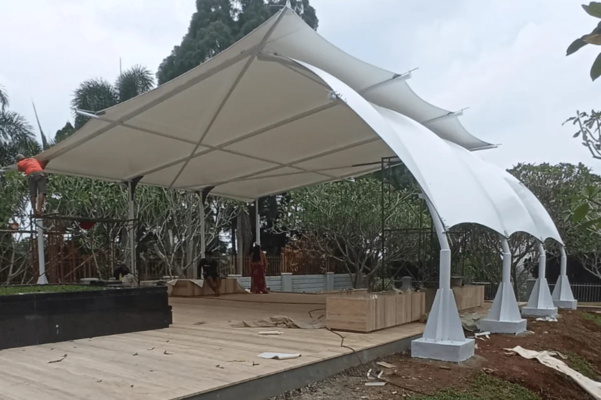 Inspirasi Desain Kanopi Membrane untuk Kafe & Resto Outdoor: Estetis dan Kokoh
